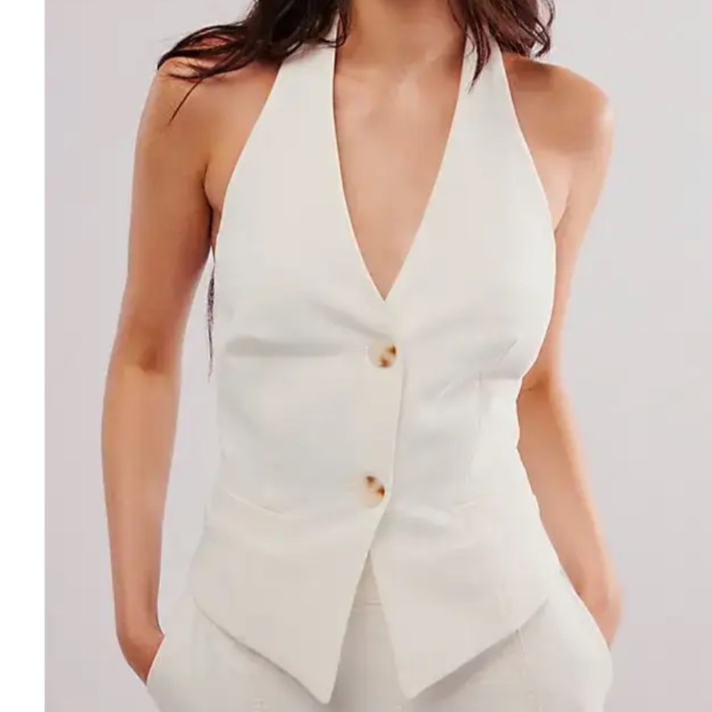 Astr Cream Halter Top